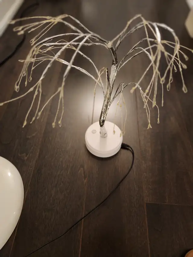 Tabletop LED Tree Light for Home Party, Christmas Décor in Home Décor & Accents in City of Toronto - Image 9