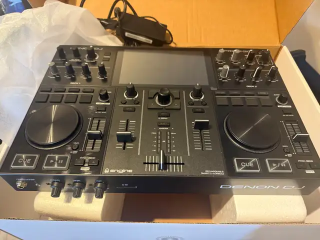 Denon DJ PRIME GO Portable DJ Controller and Mixer in Performance & DJ Equipment in Chatham-Kent - Image 3