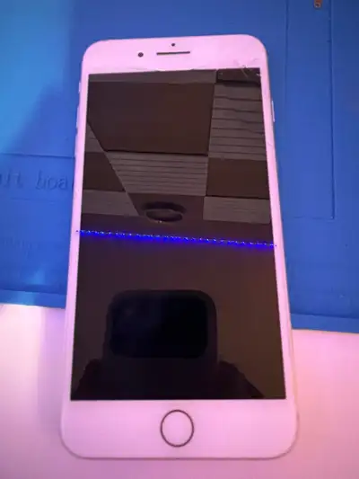 iPhone 8 Plus 64gb cracked screen, View more