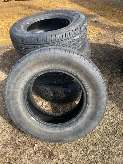 4 215/70R 15 tires mud and snow Lots of tread left Phone Ed