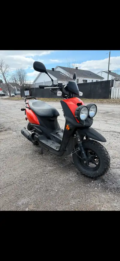 Yamaha BWS 2014, 4 temps Toujours bien entretenu, factures à l’appui. Jamais accidenté. - Changement...
