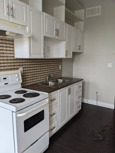 One bedroom apartment for rent in downtown Oshawa