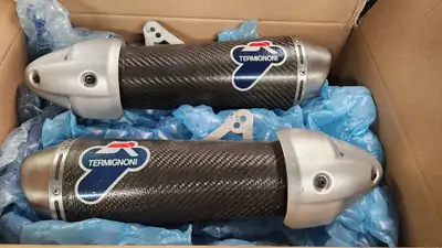 Ducati Monster 696, 796, 1100 Termignoni used Carbon slip on's. Super clean with the small heat shie...