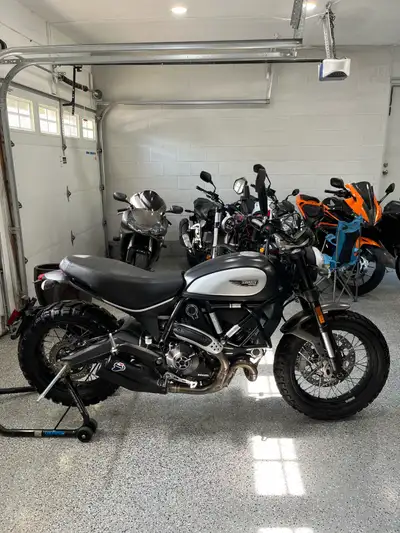 Hello. My Limited Edition 2018 Ducati Scrambler Mach 2.0 803cc Is For Sale With 6430 Kilometres. I j...