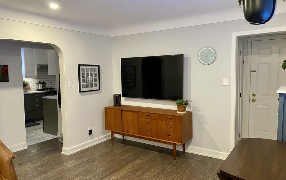Lovely Updated 2 Beds 1 Bath Apartment 2