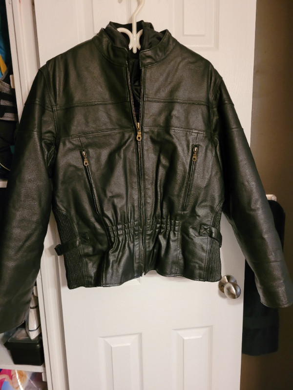 lg bikers leather jacket in Women's - Tops & Outerwear in Cambridge - Image 3