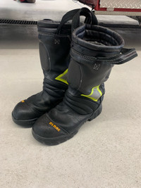 Globe firefighter boots 11w