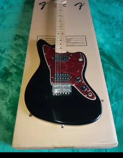 3/4 squire jazz master electric guitar, View more