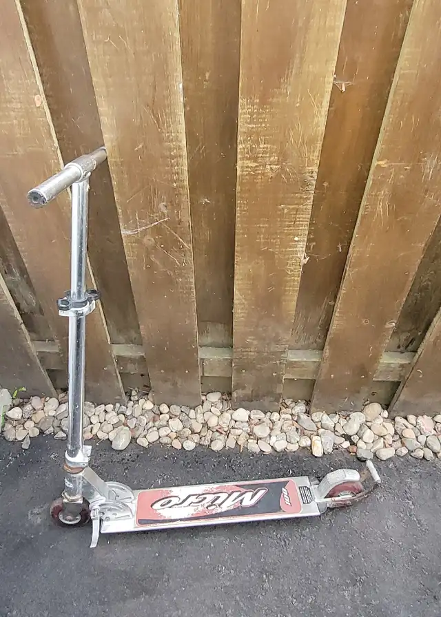 Scooter micro in Kids in Laval / North Shore - Image 2