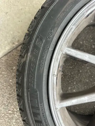 For sale is a set of used Michelin tires mounted on Tesla OEM rims, come with sensors, bought the ri...