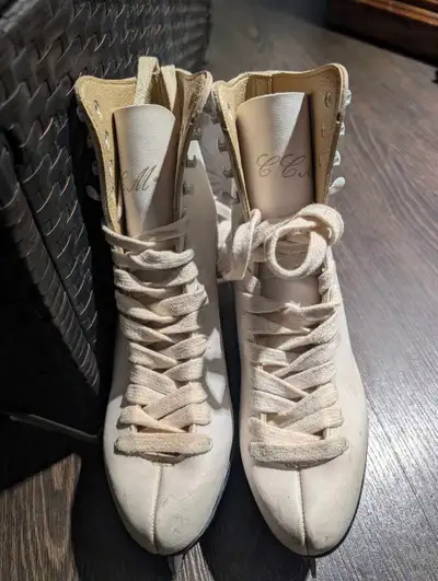 Vintage C. C. M. Figure skates size 8, View more