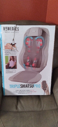 HOMEDICS TRIPLE SHIATSU PRO MASSAGER WITH HEAT, 12 SETTINGS!