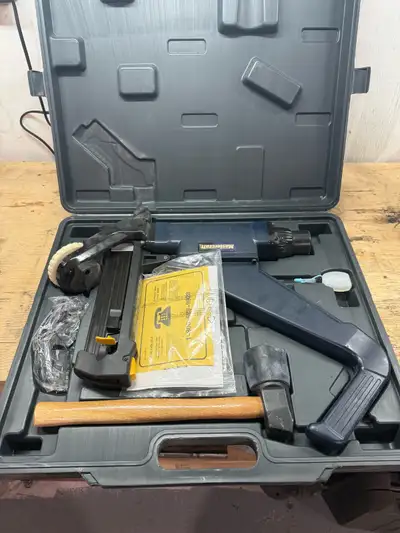 Mastercraft Floor Nailer is in good used condition and is ready to help with your projects. It inclu...