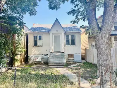 1705 Quebec St, Regina – 2 Bedroom Detached House for Rent Welcome to this bright and affordable 2-b...