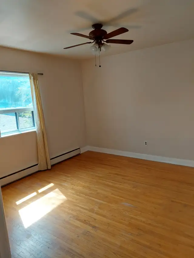 2 Bedroom Apartment for Rent near Escarpment