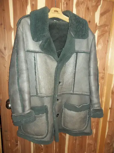 Manteau en mouton renversé pour homme, View more