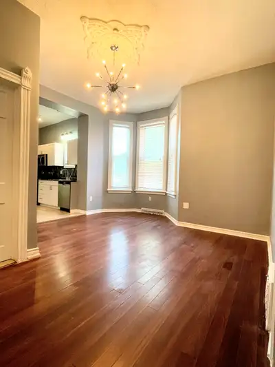 This unit is a must-see! Very large and glamorous finishes.