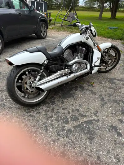 Awesome machine I will certify it for 14 or best offer as is looks starts runs drives sounds great u...