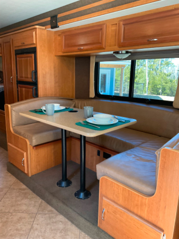 2015 Fleetwood Storm Motorhome in RVs & Motorhomes in Bridgewater - Image 2