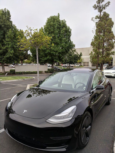 Tesla Model 3 2021 for rent 