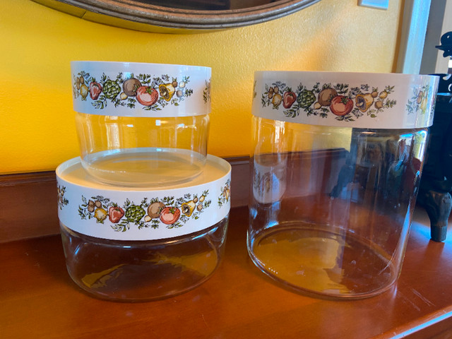 Set of 3 Pyrex Ware Spice of Life Stack 'n See Canister Set in Arts & Collectibles in Oshawa / Durham Region - Image 3