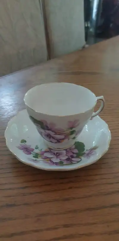 Beautiful vintage Royal Vale  bone china teacup and saucer, View more