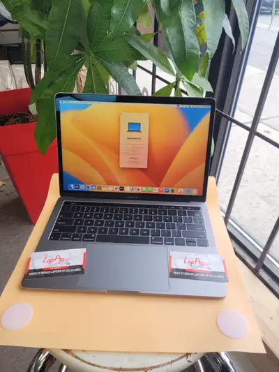 Macbook Pro touchBar 13pouce 2019 en excellent etat, View more