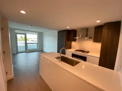 2 BED + 2 BATH FOR RENT IN DOWNTOWN RICHMOND at THE PARAMOUNT! - 663 square feet - 1 regular sized p...