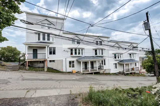 Multiple 1 Bed/2Bed Units Available628676022172171216