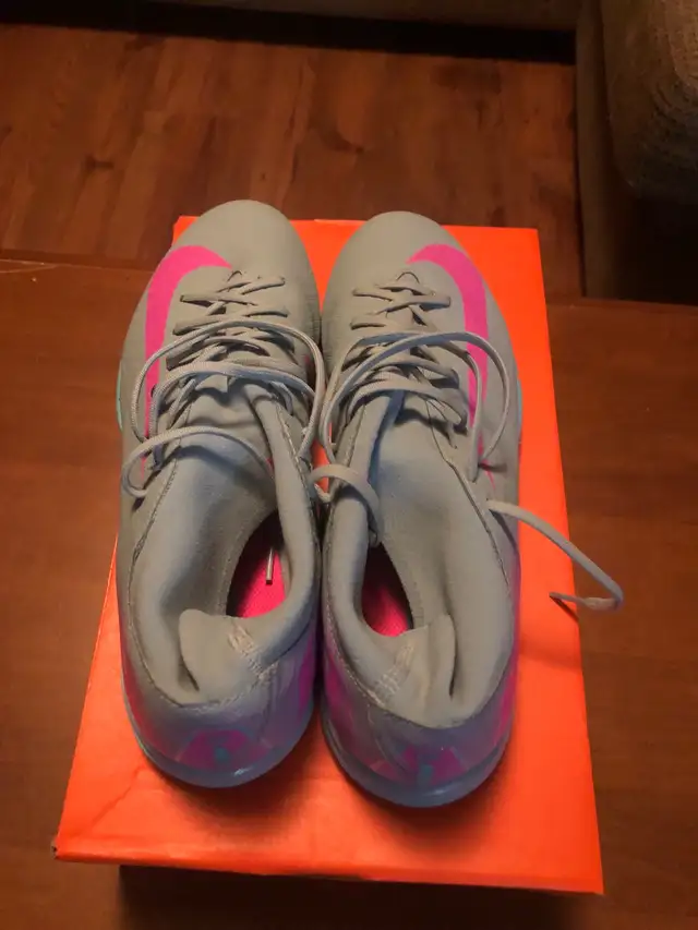 *DEAL* Nike ZM Superfly Academy 10 gris - Youth 9 in Soccer in Gatineau - Image 6