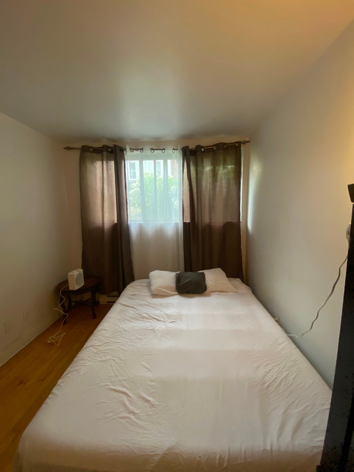 4.2 for rent  / 4.2 à louer - Septembre 1st — photo 1