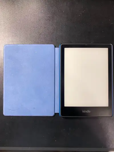 Kindle Paperwhite Signature Edition + Wireless Dock + Cover, View more