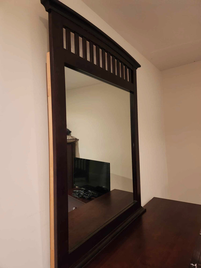 5 piece QUEEN Bedroom Set in Multi-item in Ottawa - Image 4