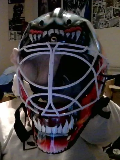 Sr. large Itech Profile 2000 goalie mask, View more