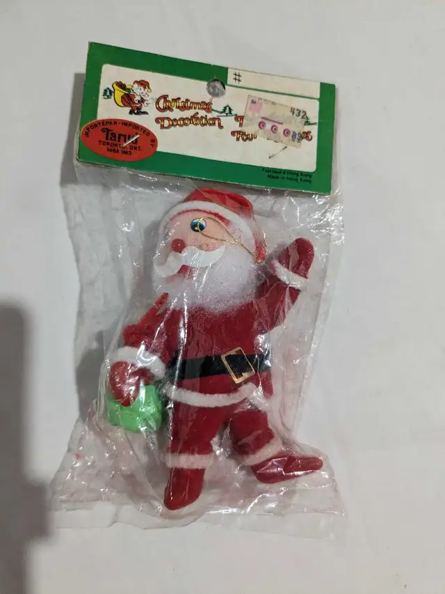 VTG Flocked Santa Clause Christmas Tree Ornament in Holiday, Event & Seasonal in Charlottetown - Image 4