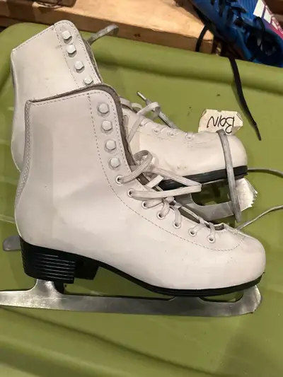 women’s skates, View more