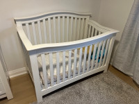 White baby crib