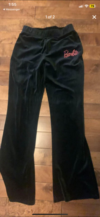 Woman’s pants 10$ each medium sizes 