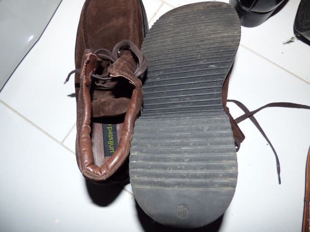 suede boot shoe size 10 dans Chaussures pour hommes  à Laval/Rive Nord - Image 3
