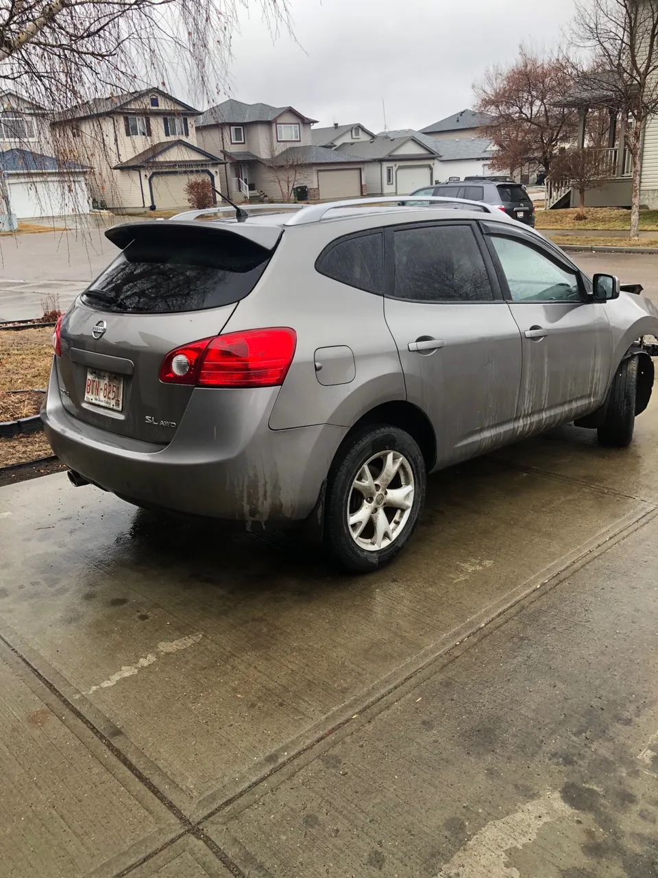 I’m Selling Nissan Rogue 2009