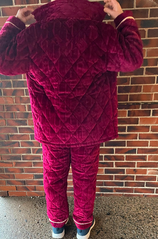 Thermal Polar Lounge-Wear /Pajamas in Other in City of Halifax - Image 4