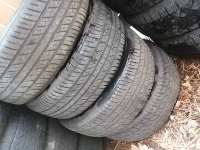 4 x 205 / 60 r16 all season Rovelo RHP - 778 tires m+s mud and snow rated tires Good shape Even wear...