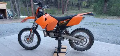 2007 KTM 300 XC-W bike. 2 stroke, 6 speed. New reed valve, good tires. Kickstand is broken off, so I...