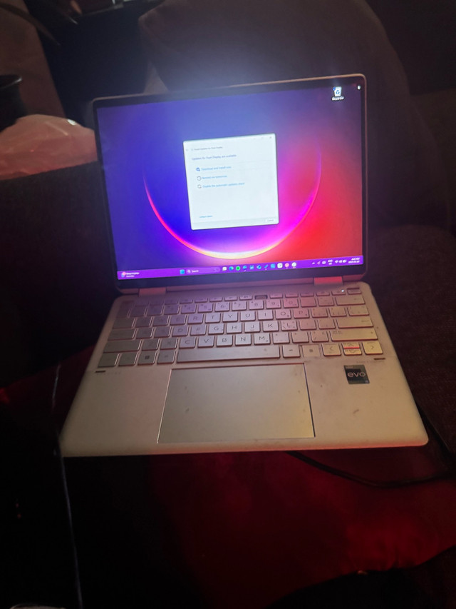 hp specta 360 laptop in Laptops in Kitchener / Waterloo - Image 2
