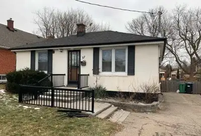 4 Bedroom Detached House For Rent Brampton