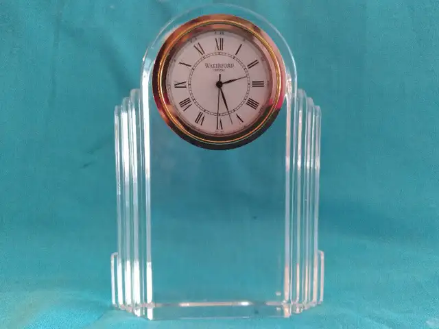Waterford table clock in Home Décor & Accents in Barrie - Image 2
