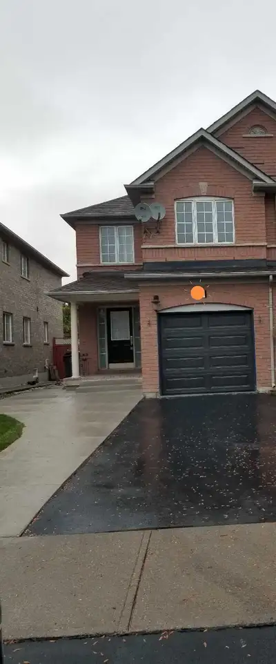 A Beautiful Semi Detached House for rent. Beautiful backyard with a Deck backing to a Ravine. Airpor...