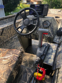 CAMO  MOSSY OAK - ROUGHNECK 1650 WITH 40HP FOUR STROKE YAMAHA