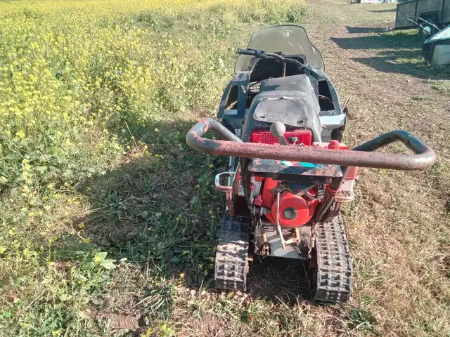 Kids snowmobile in Snowmobiles in Owen Sound - Image 3
