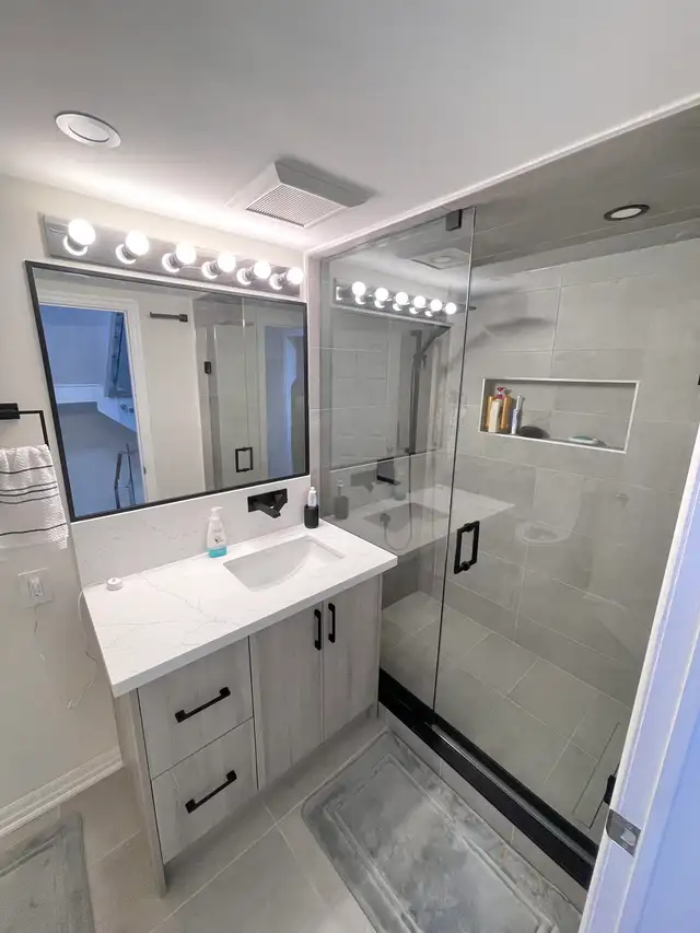 FURNISHED ROOM for rent in a newly renovated 3b townhouse  in Room Rentals & Roommates in City of Toronto - Image 8